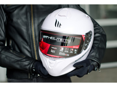 Новое поступление мотошлемов MT Helmets уже в наших магазинах!